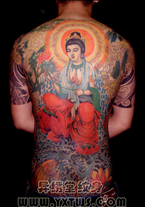 彩色观音满背纹身